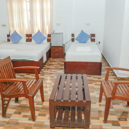 Hotel Coconut Primitive Negombo Exteriér fotografie