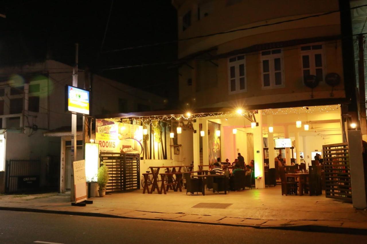 Hotel Coconut Primitive Negombo Exteriér fotografie